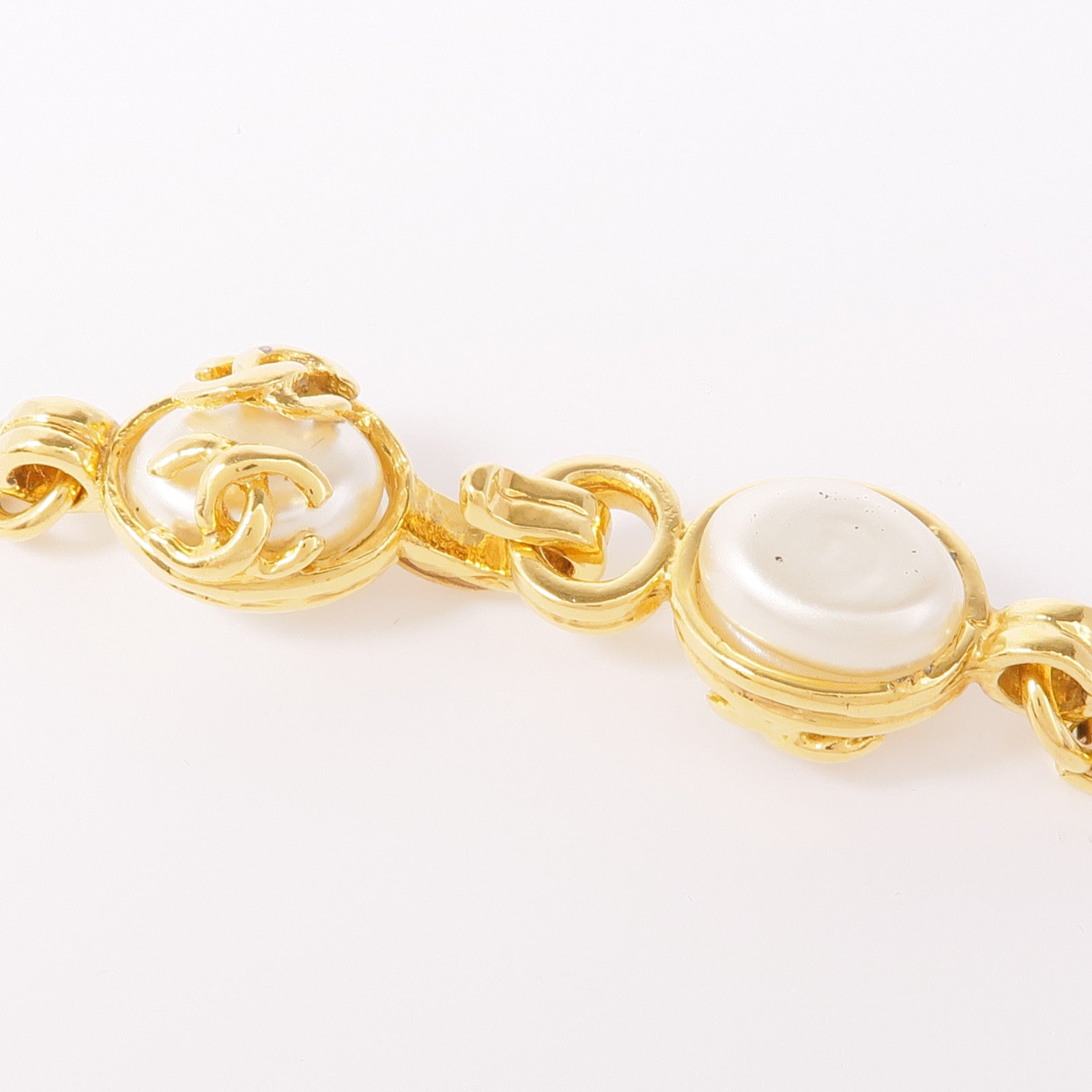 CHANEL CC Necklace Metal Gold