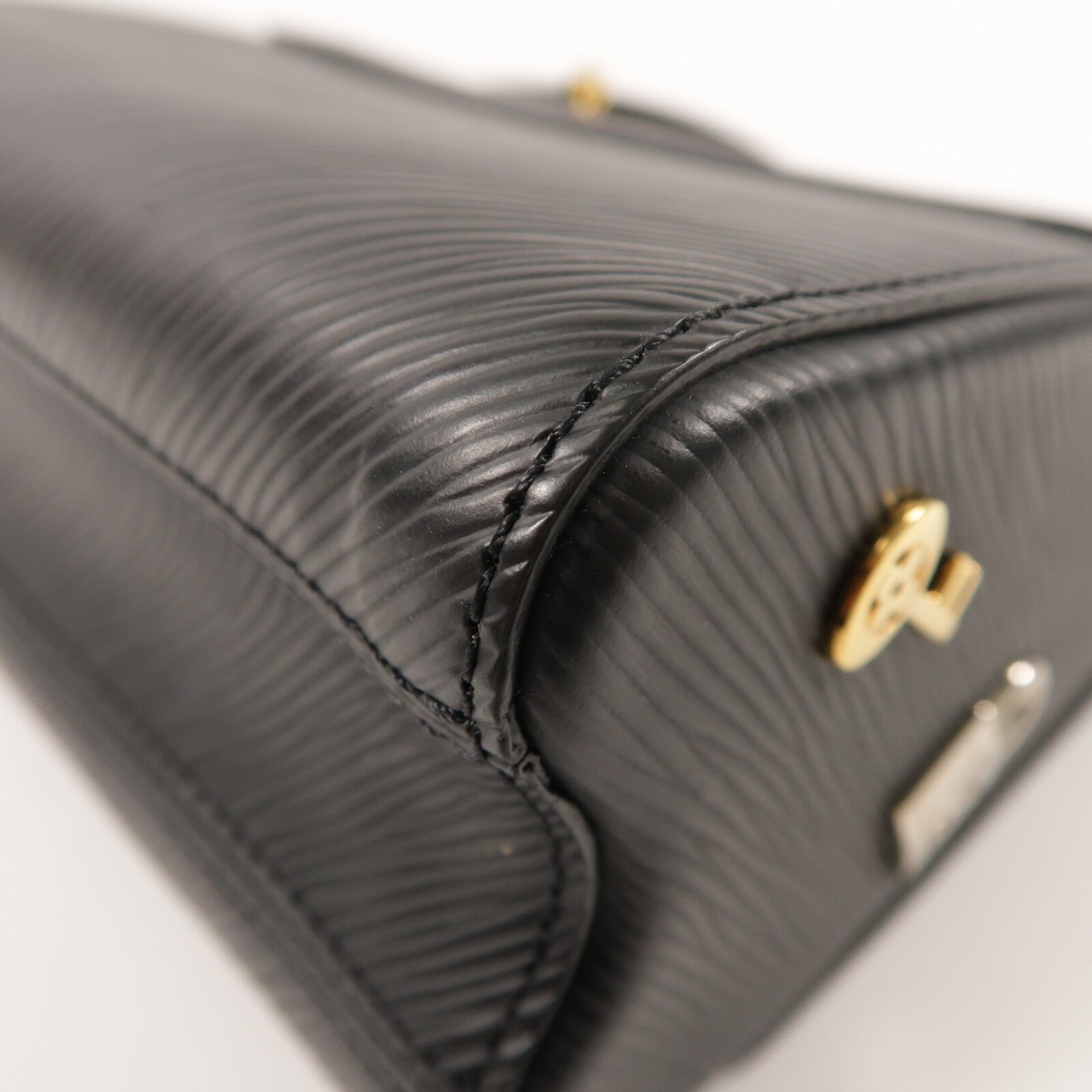 LOUIS VUITTON Epi Twist MM金扣鏈帶肩背袋