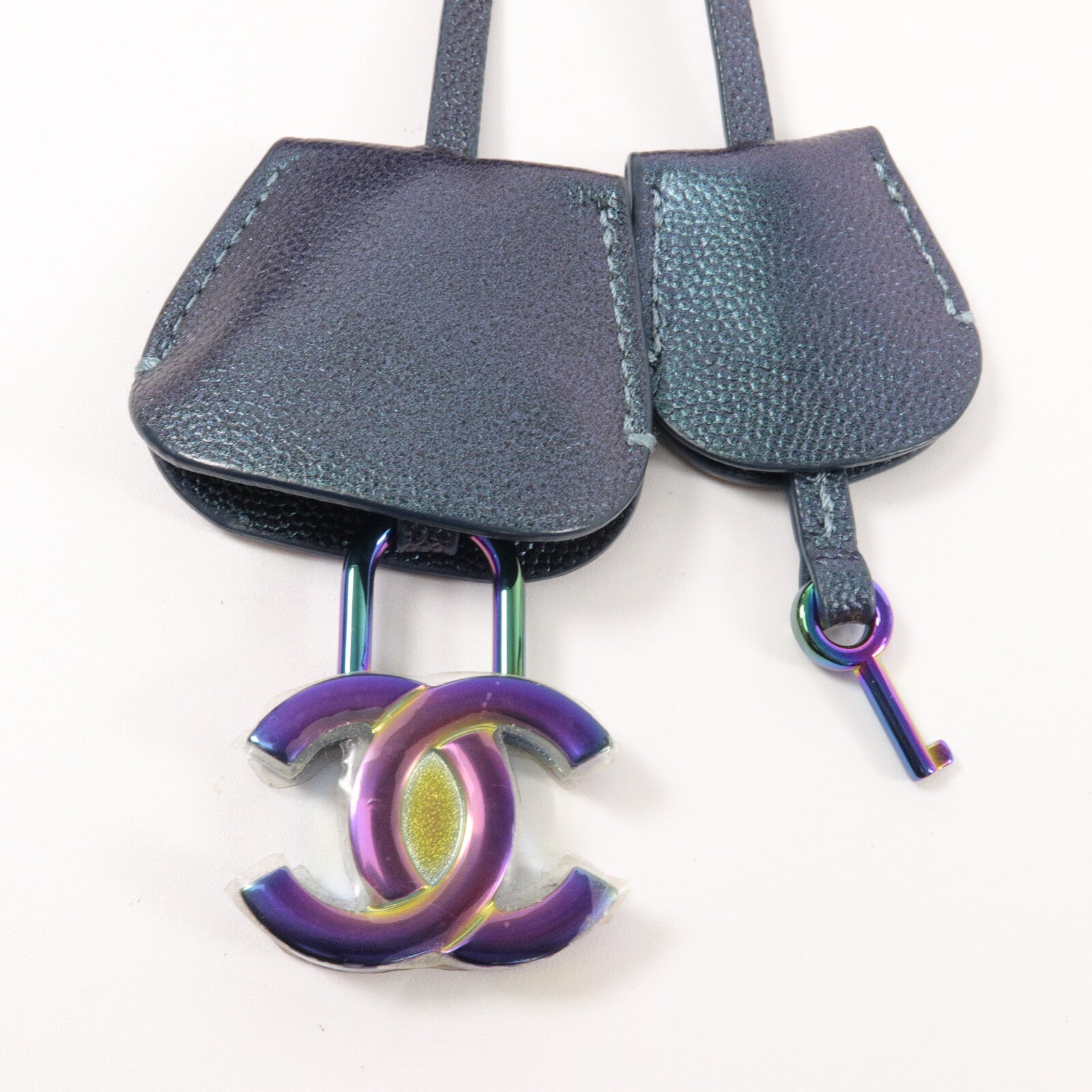 CHANEL 牛皮皮革CC Filigree Vanity Case Medium鏈帶肩背袋