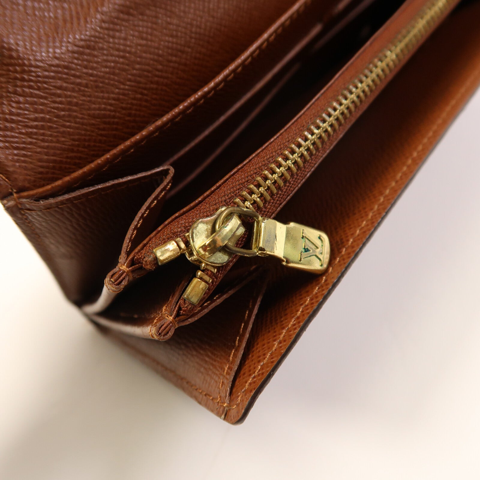 LOUIS VUITTON Monogram Long Wallet金扣長錢包