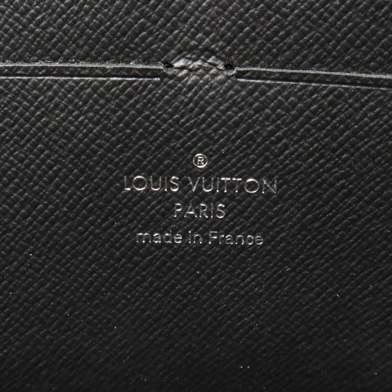 LOUIS VUITTON Monogram Eclipse Soft Trunk Wallet肩背袋
