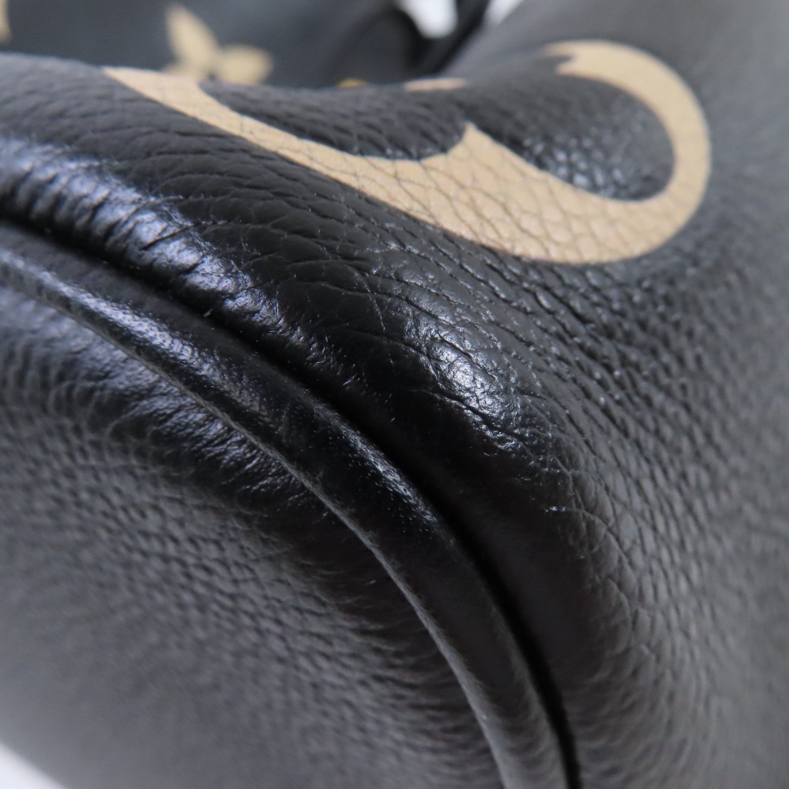 LOUIS VUITTON Monogram Empreinte Giant Neo Noe MM 2Way Shoulder Bag金扣手挽肩背兩用袋黑色/杏色