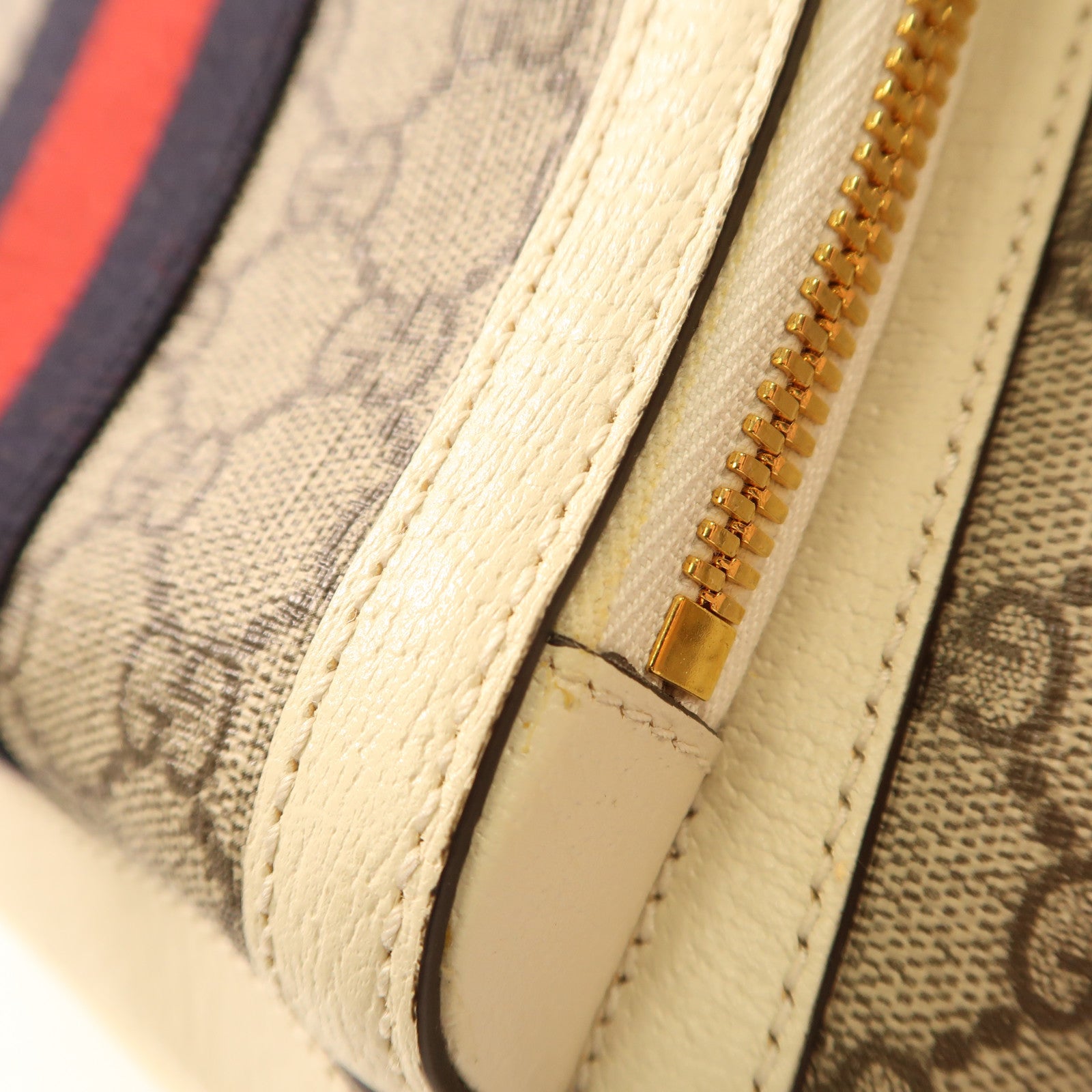 GUCCI 塗層帆布Backpack金扣背包
