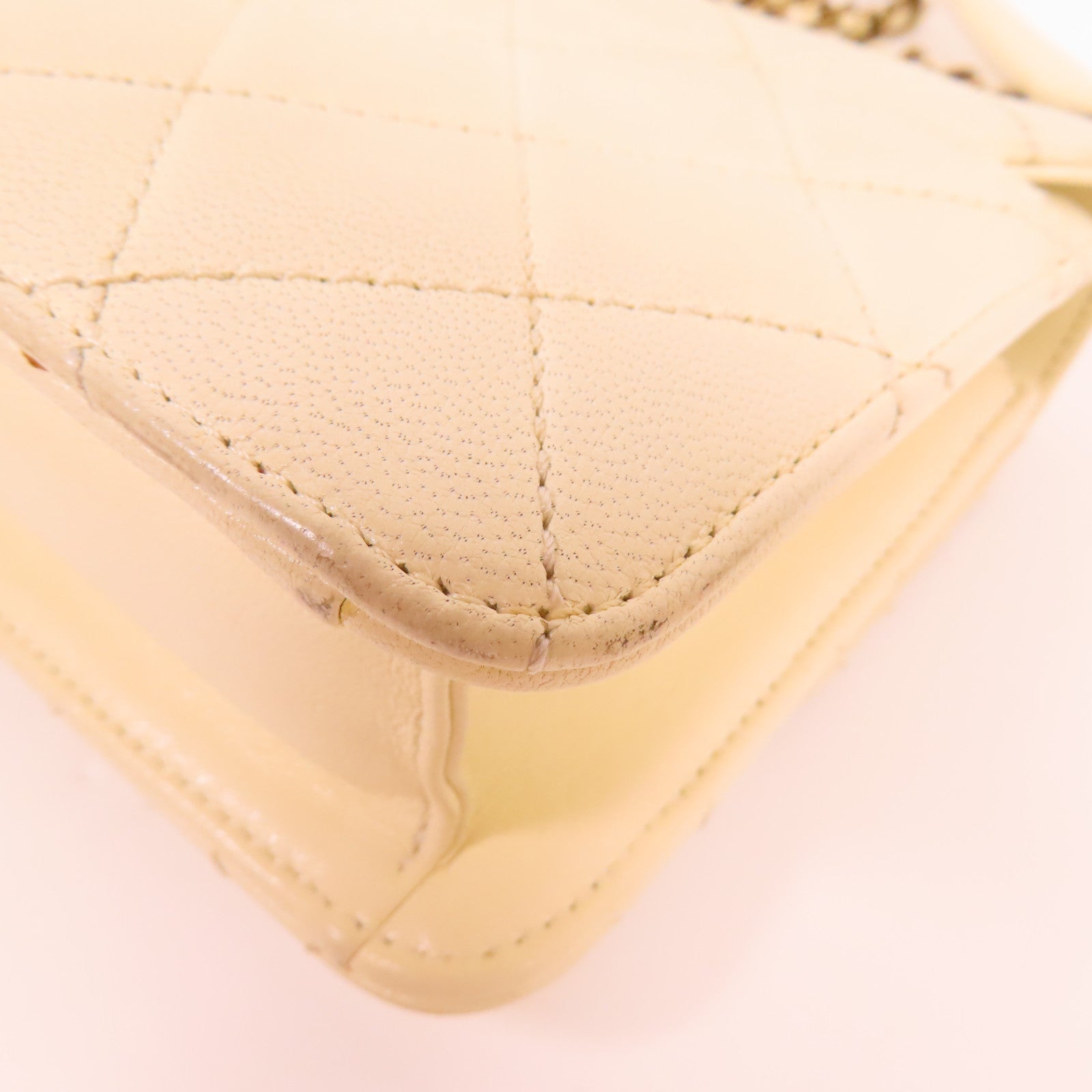 CHANEL 羊皮皮革Beauty Lock Flap Bag金扣肩背袋