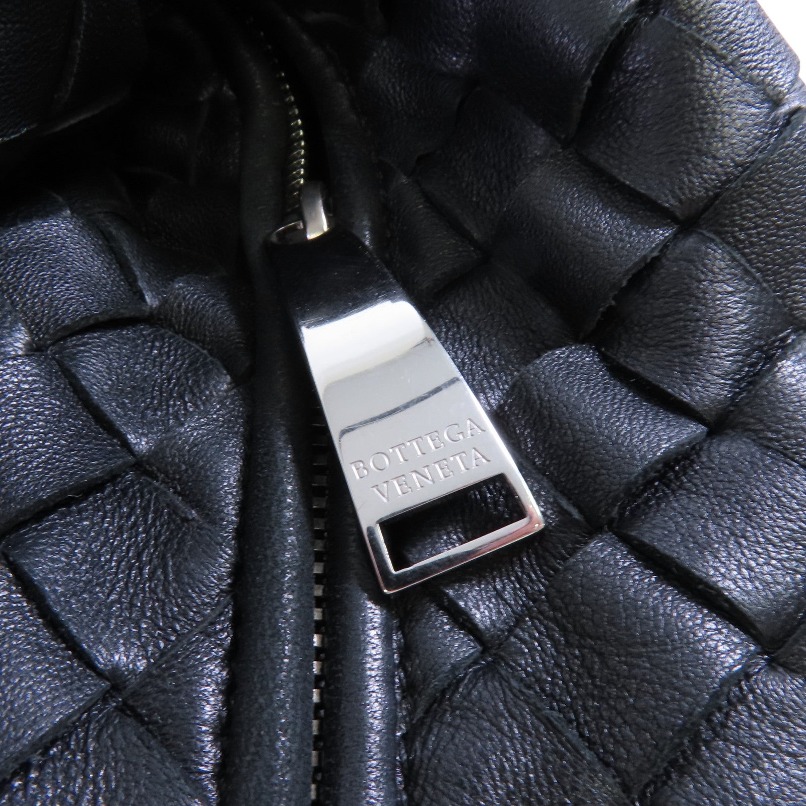 BOTTEGA VENETA 織紋皮革Jodie Tote銀扣肩背袋