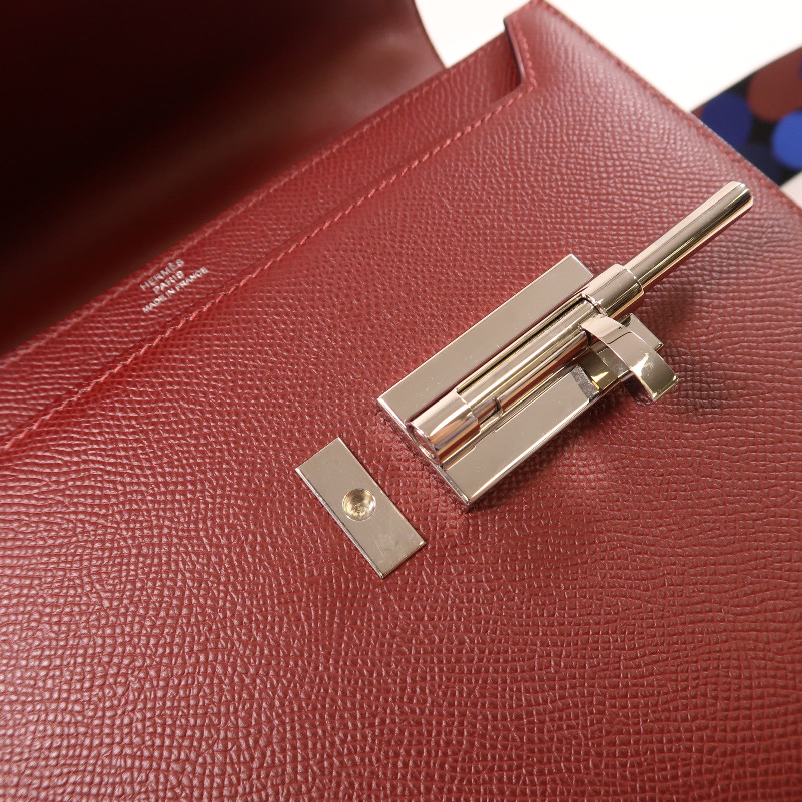HERMES 【激減優惠】Epsom皮革Verrou 23 銀扣肩背袋55 Rouge H
