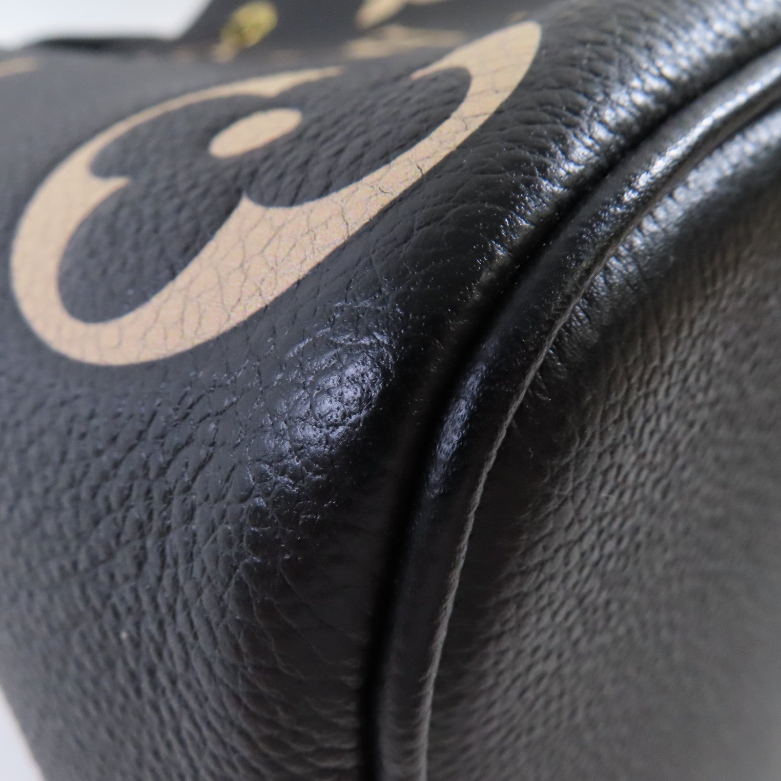 LOUIS VUITTON Monogram Empreinte Giant Neo Noe MM 2Way Shoulder Bag金扣手挽肩背兩用袋黑色/杏色