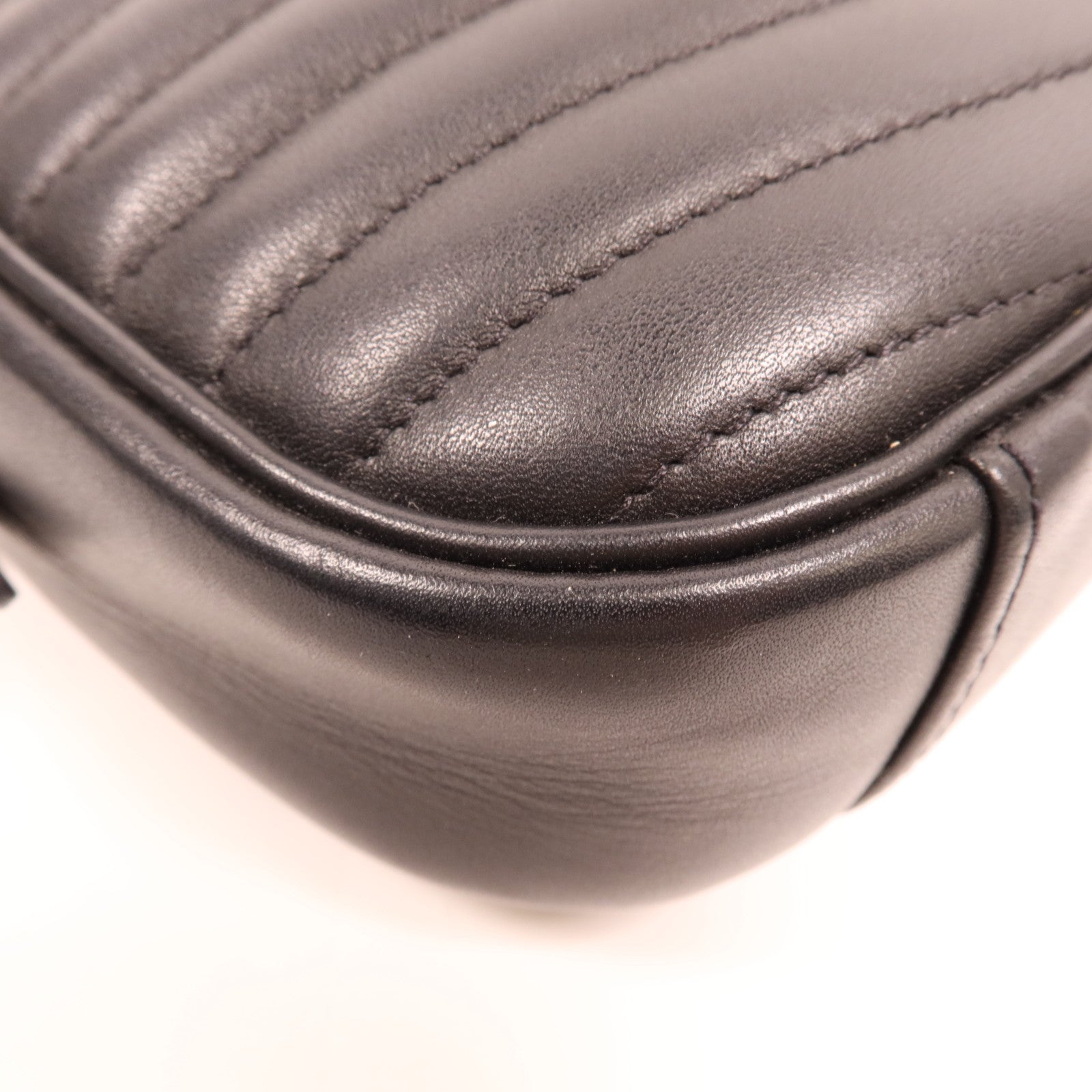 LOUIS VUITTON 牛皮皮革New Wave Camera Bag金扣鏈帶肩背袋