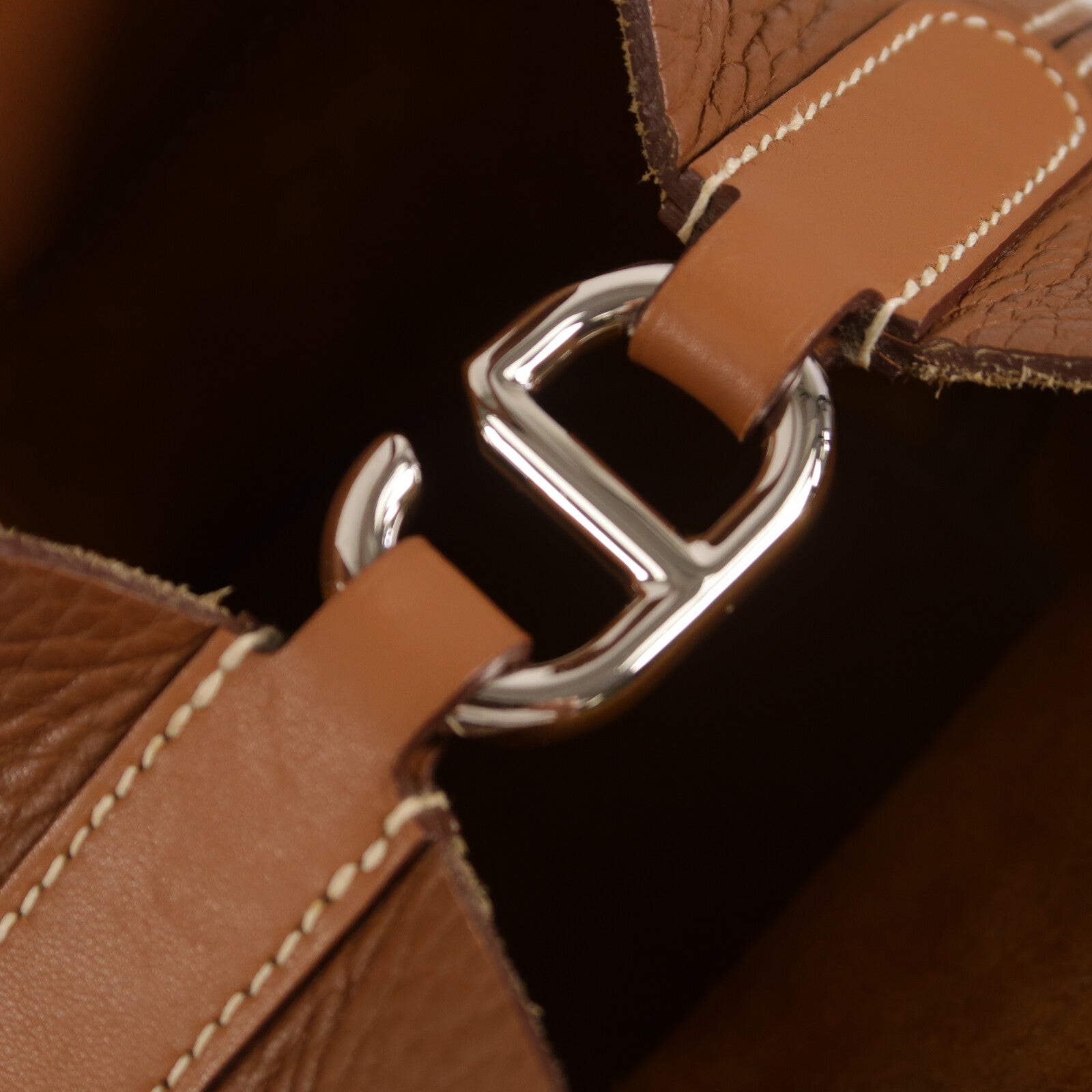 HERMES Clemence皮革In The Loop 18手挽袋Gold