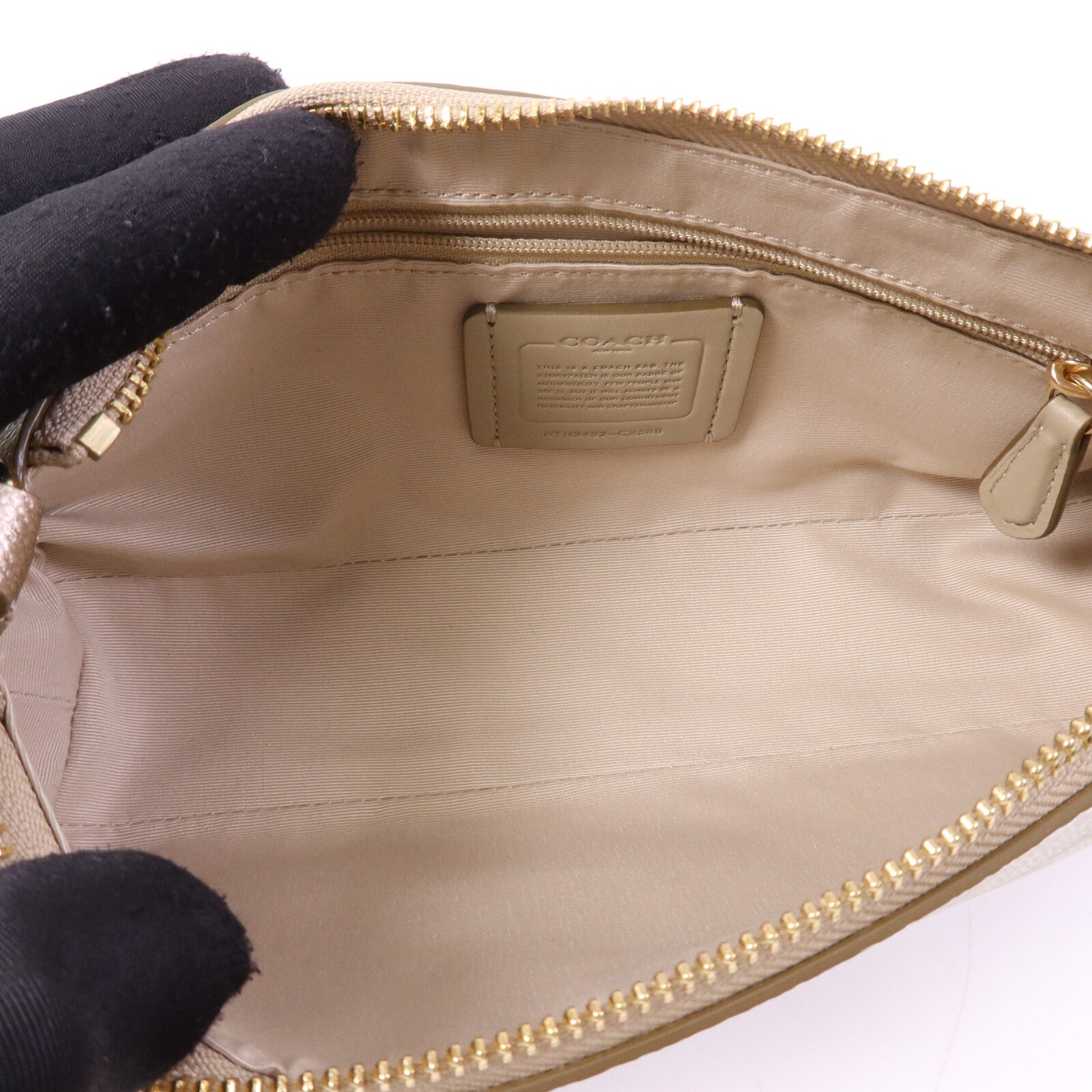COACH 帆布Charlotte Signature金扣肩背袋