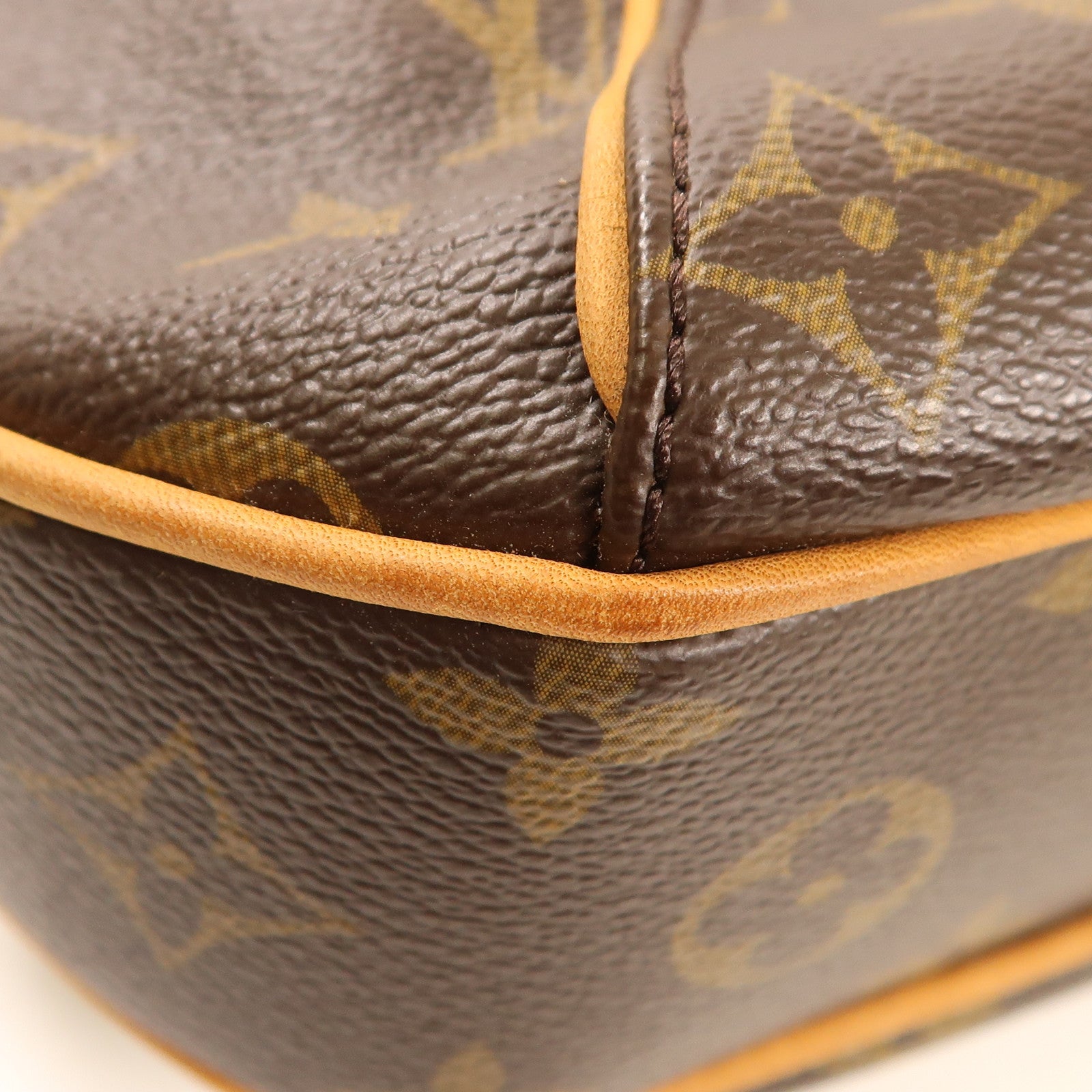 LOUIS VUITTON Monogram Thames PM金扣肩背袋