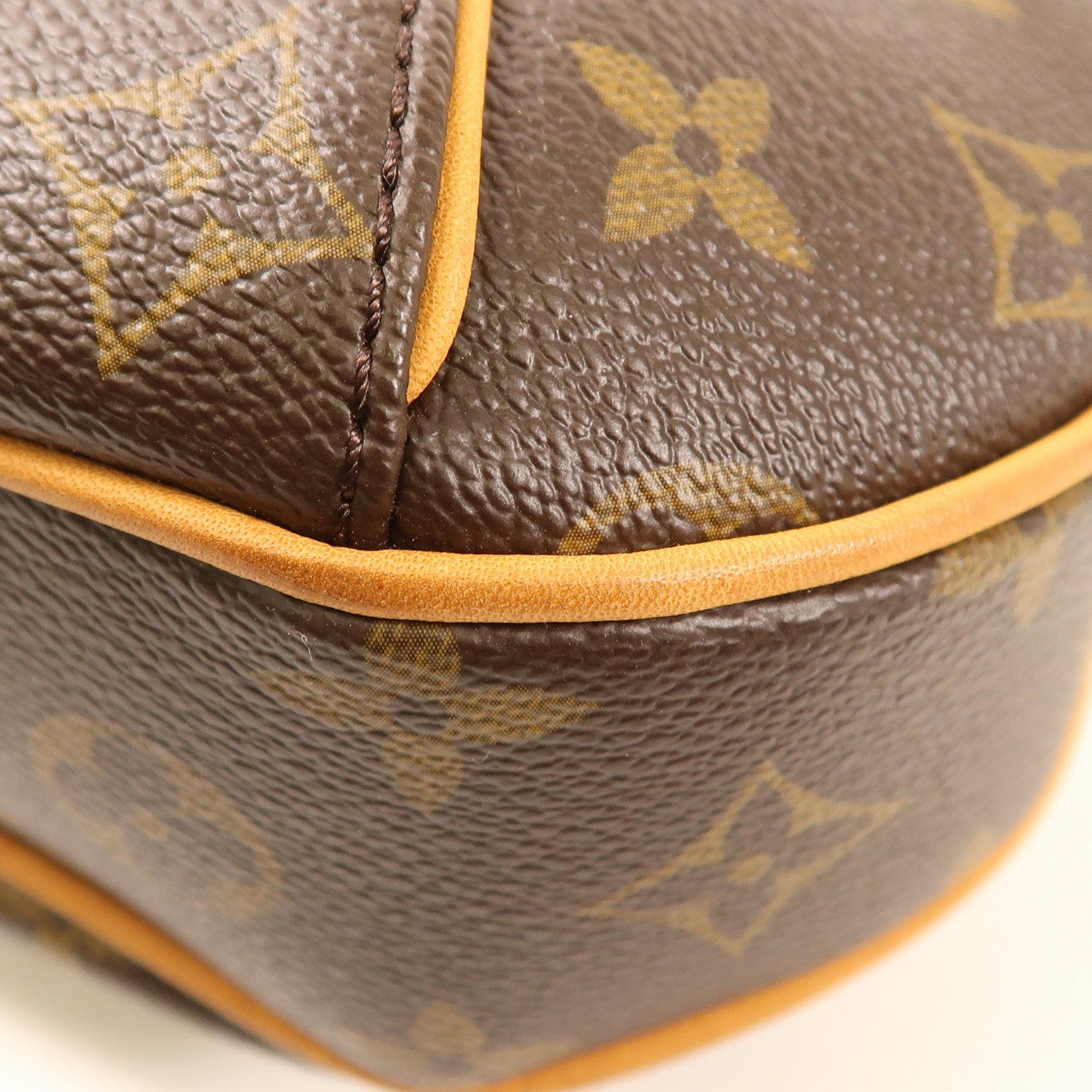 LOUIS VUITTON Monogram Thames PM金扣肩背袋