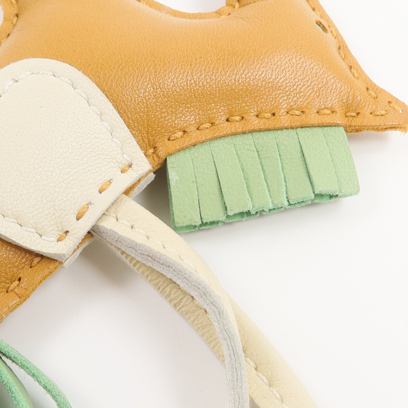 HERMES Milo皮革Rodeo PM掛飾Sesame/Criquet/Craie