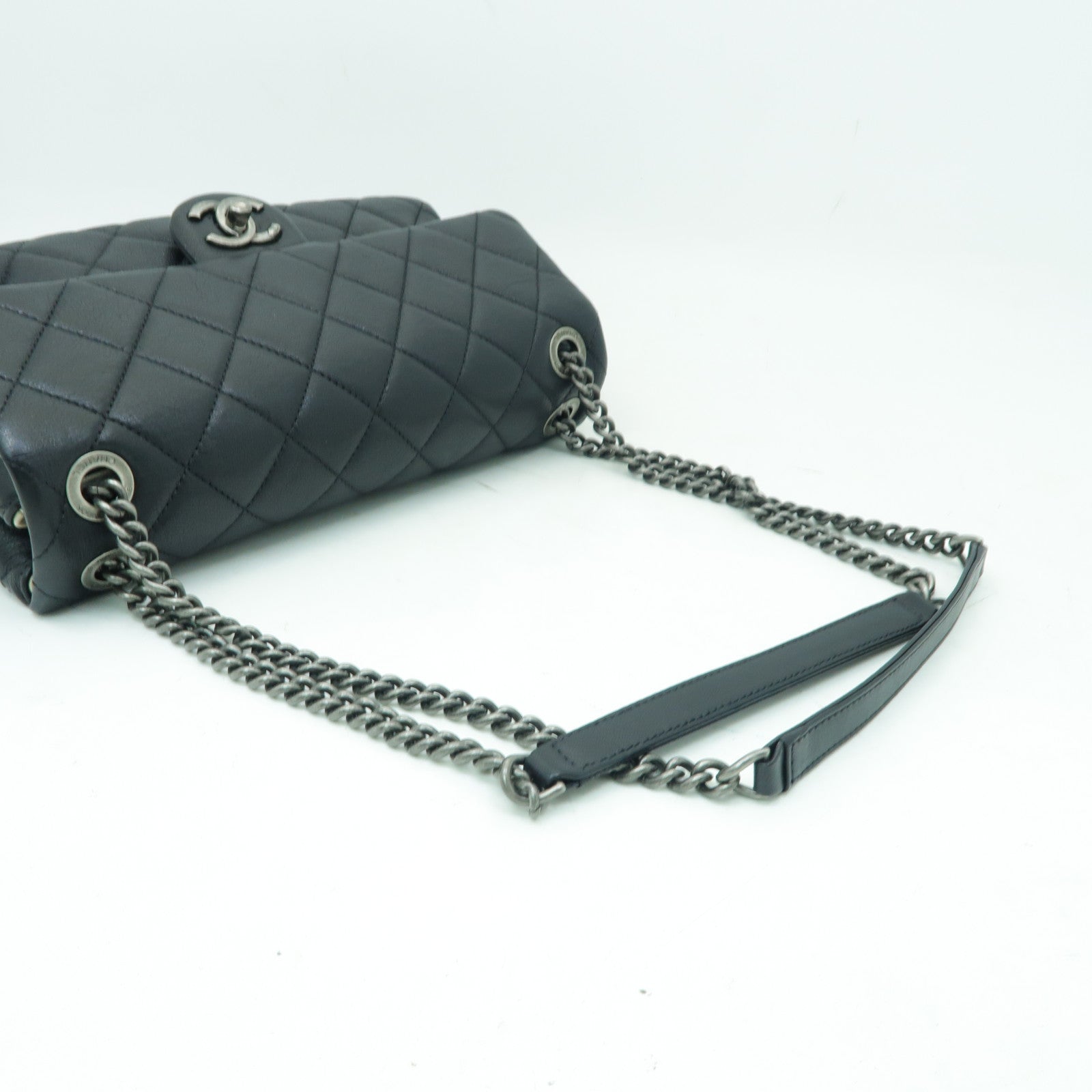 CHANEL 【激減優惠】菱格牛皮皮革Chain Shoulder銀扣鏈帶肩背袋黑色