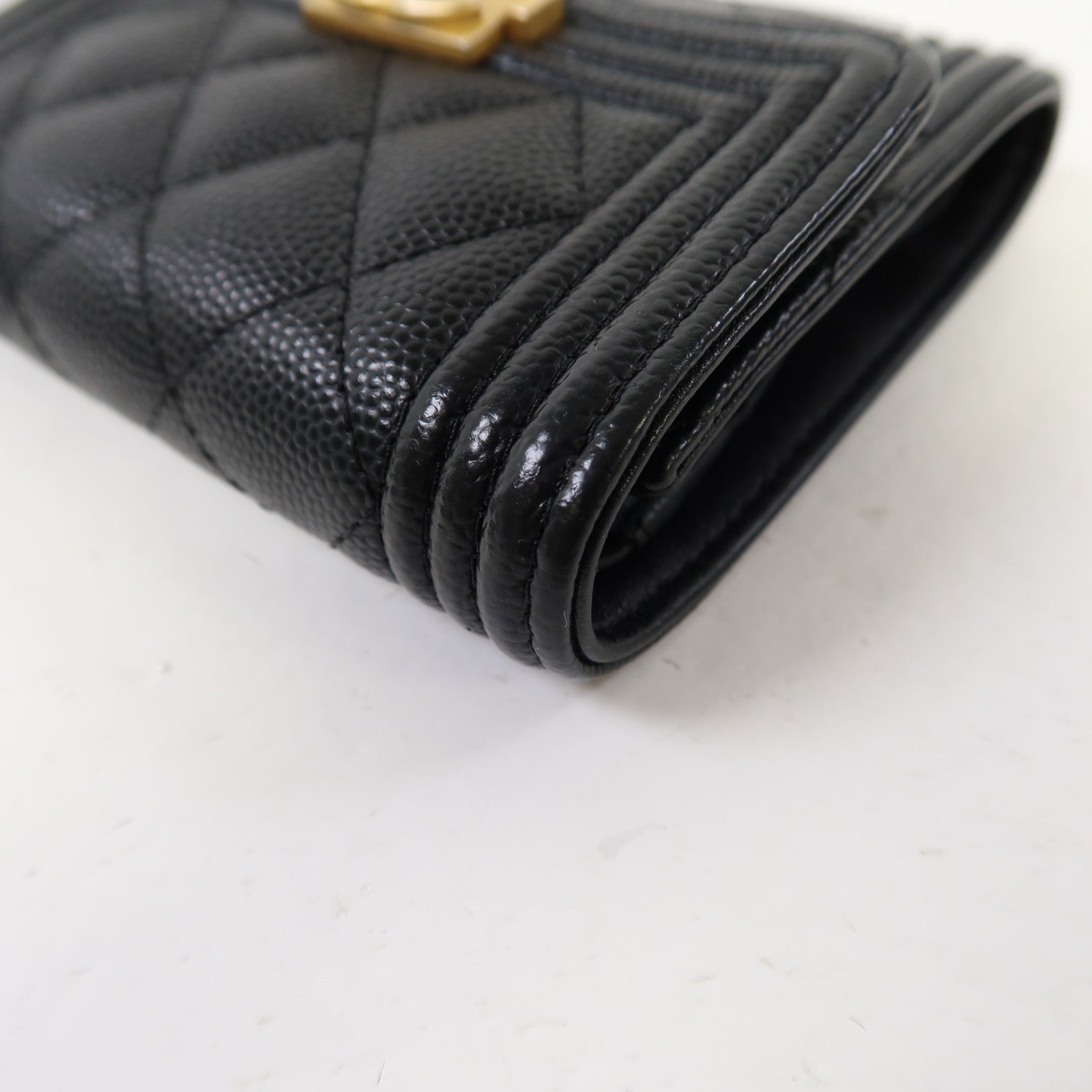 CHANEL 菱格牛皮皮革Boy Wallet金扣錢包黑色