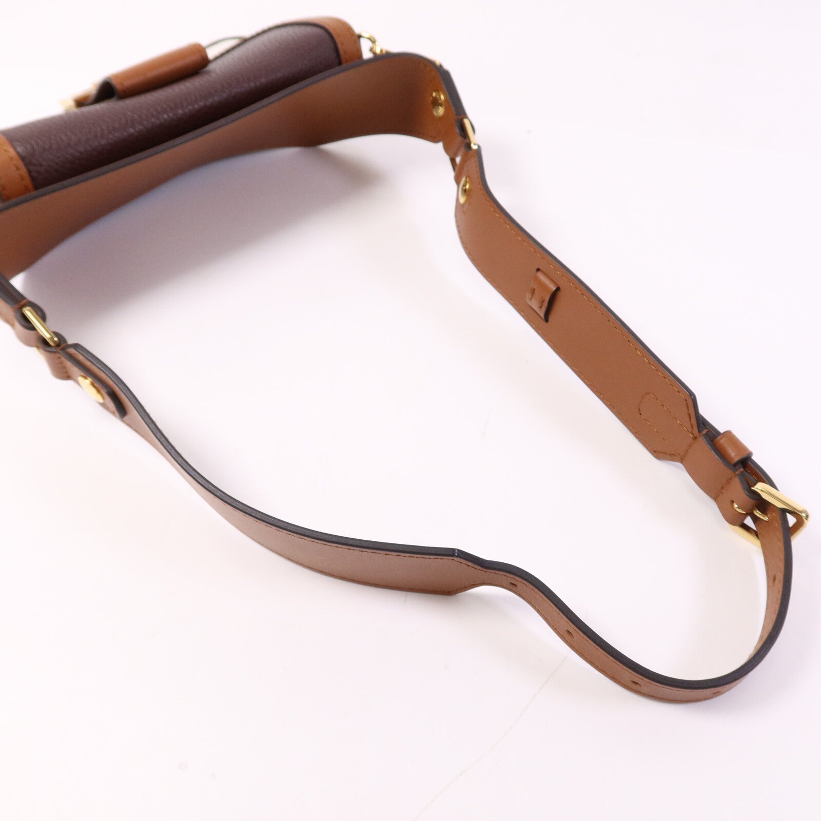 LOUIS VUITTON 【激減優惠】Taurillon Dauphine Bum Bag金扣腰包