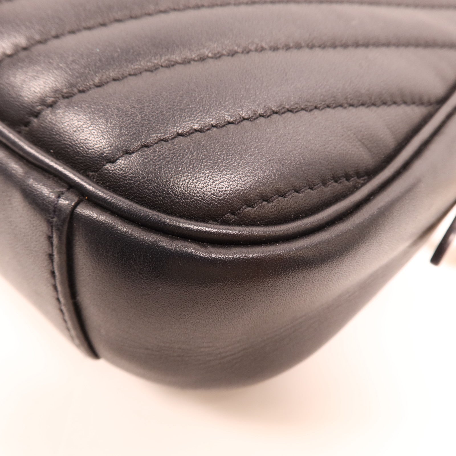 LOUIS VUITTON 牛皮皮革New Wave Camera Bag金扣鏈帶肩背袋