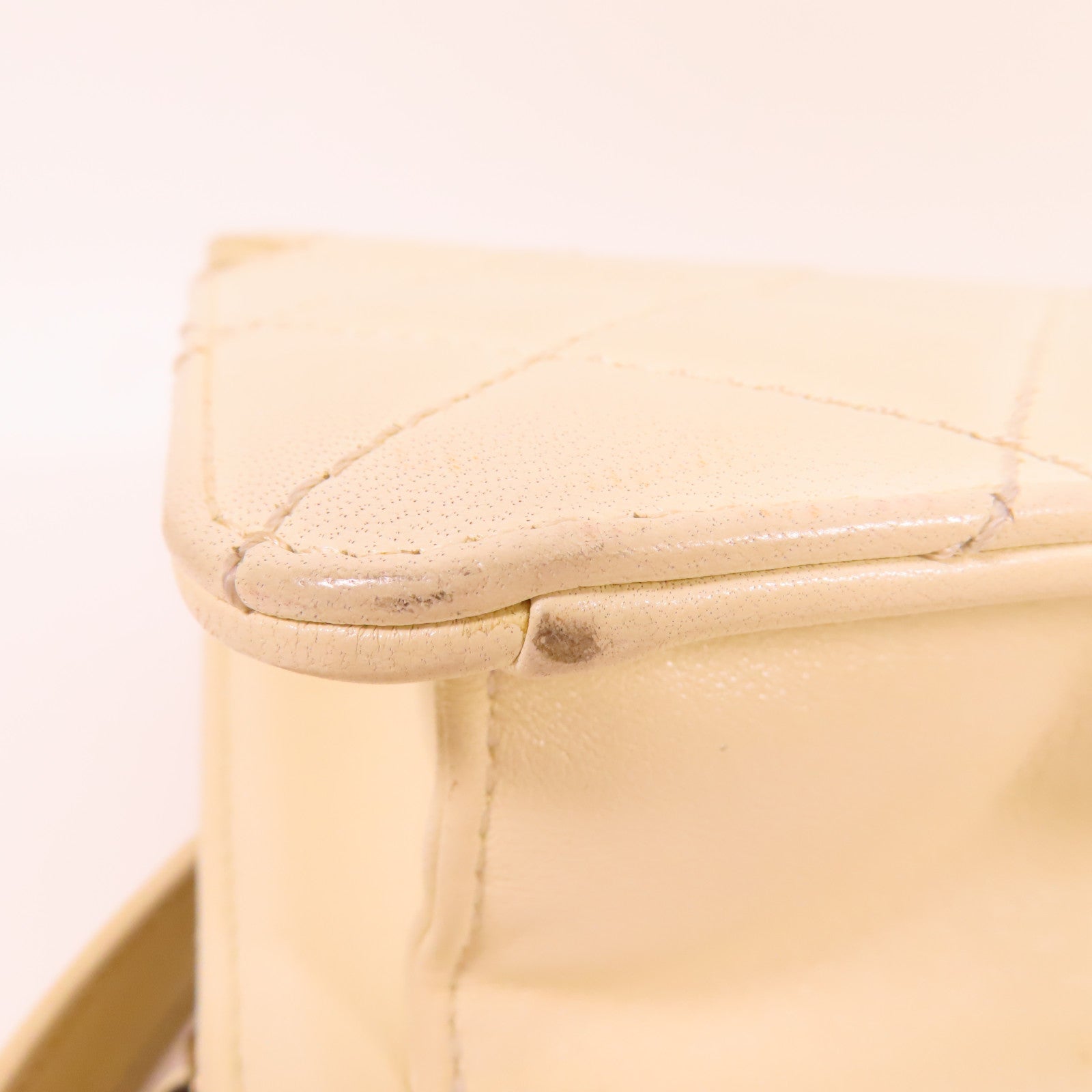 CHANEL 羊皮皮革Beauty Lock Flap Bag金扣肩背袋