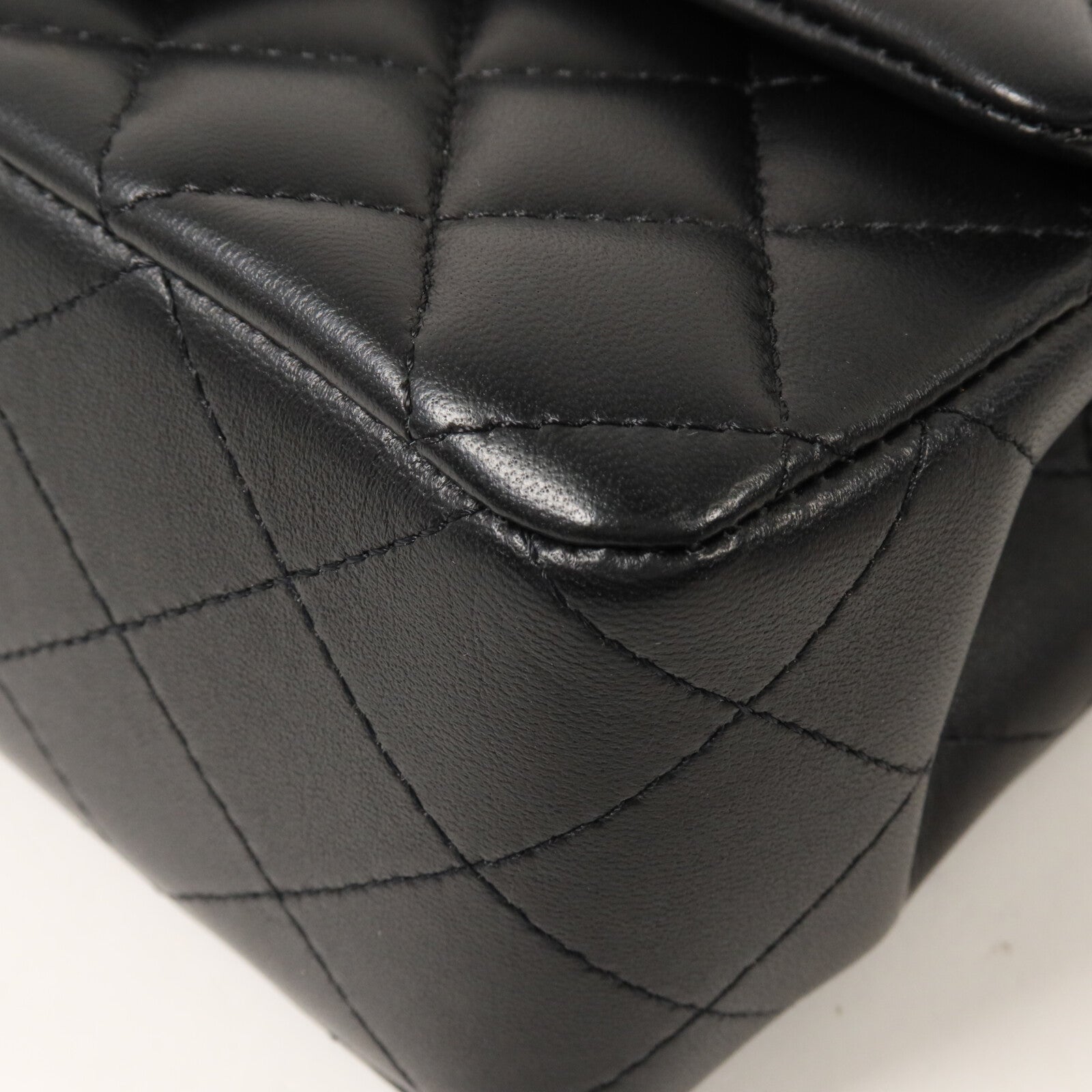 CHANEL 羊皮皮革Mini Classic Flap Bag With Handle手挽肩背兩用袋