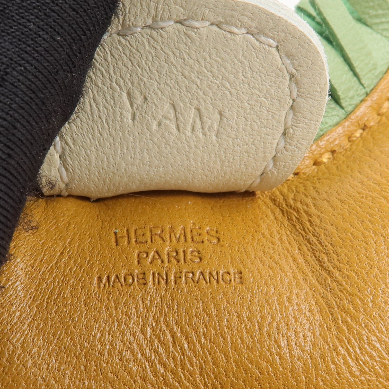 HERMES Milo皮革Rodeo PM掛飾Sesame/Criquet/Craie