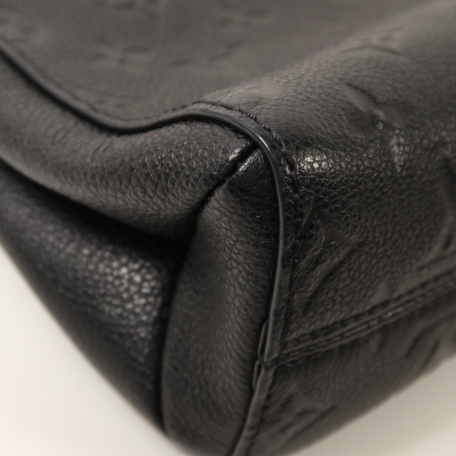 LOUIS VUITTON Monogram Empreinte Vavin PM金扣鏈帶肩背袋