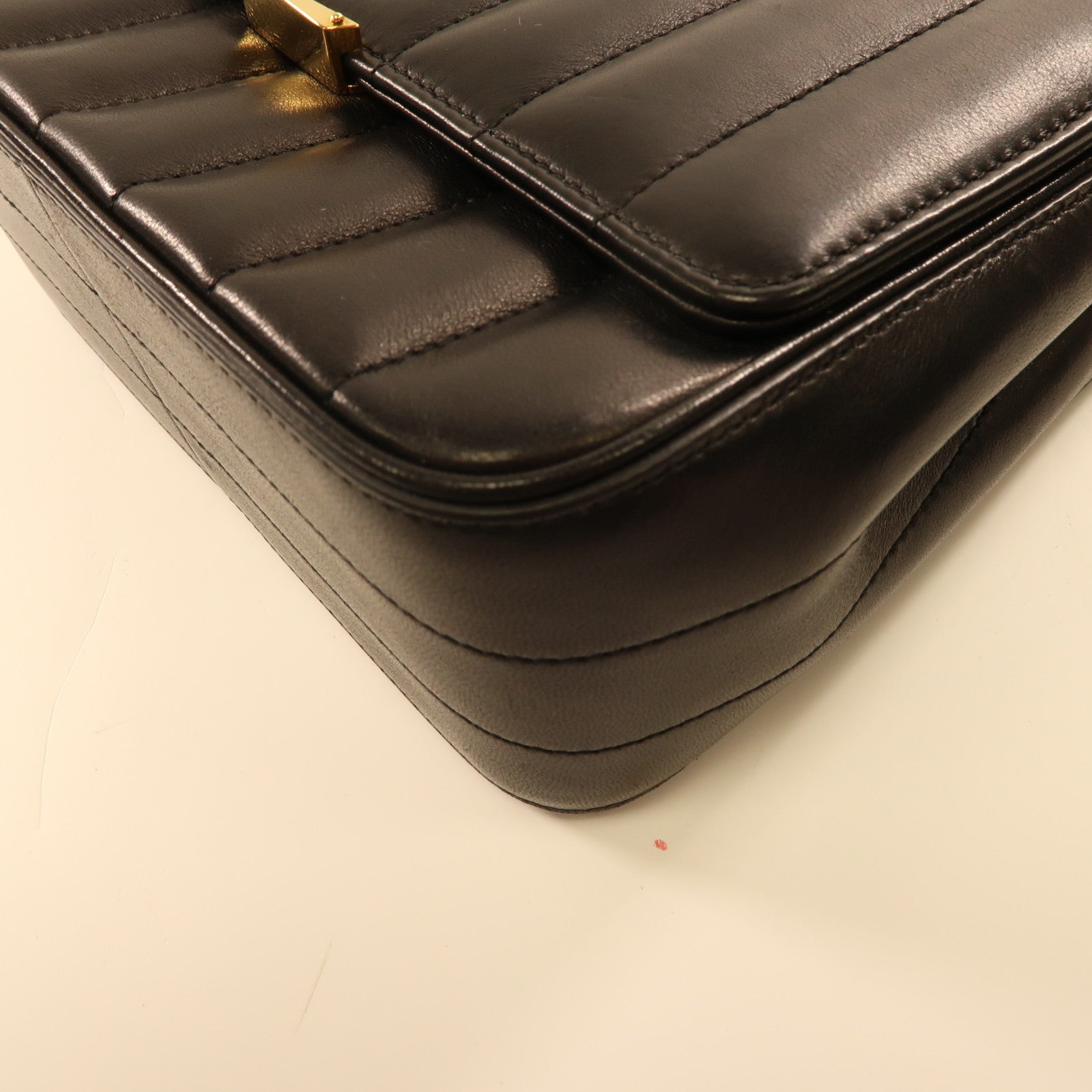 SAINT LAURENT 羊皮皮革Vicky金扣鏈帶肩背袋黑色