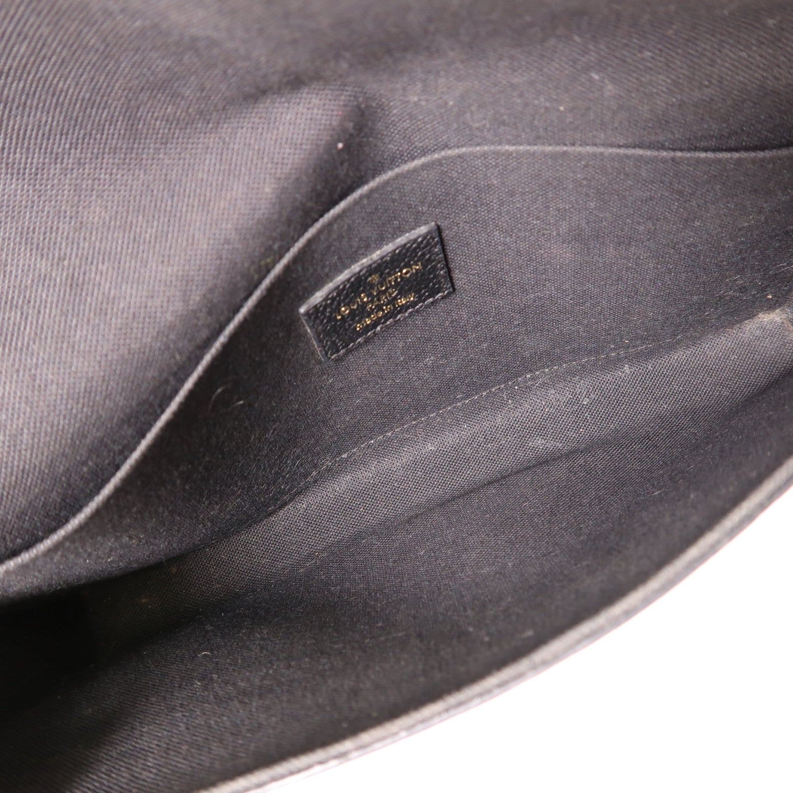 LOUIS VUITTON Monogram Empreinte Felicie Pochette 金扣鏈帶肩背袋黑色