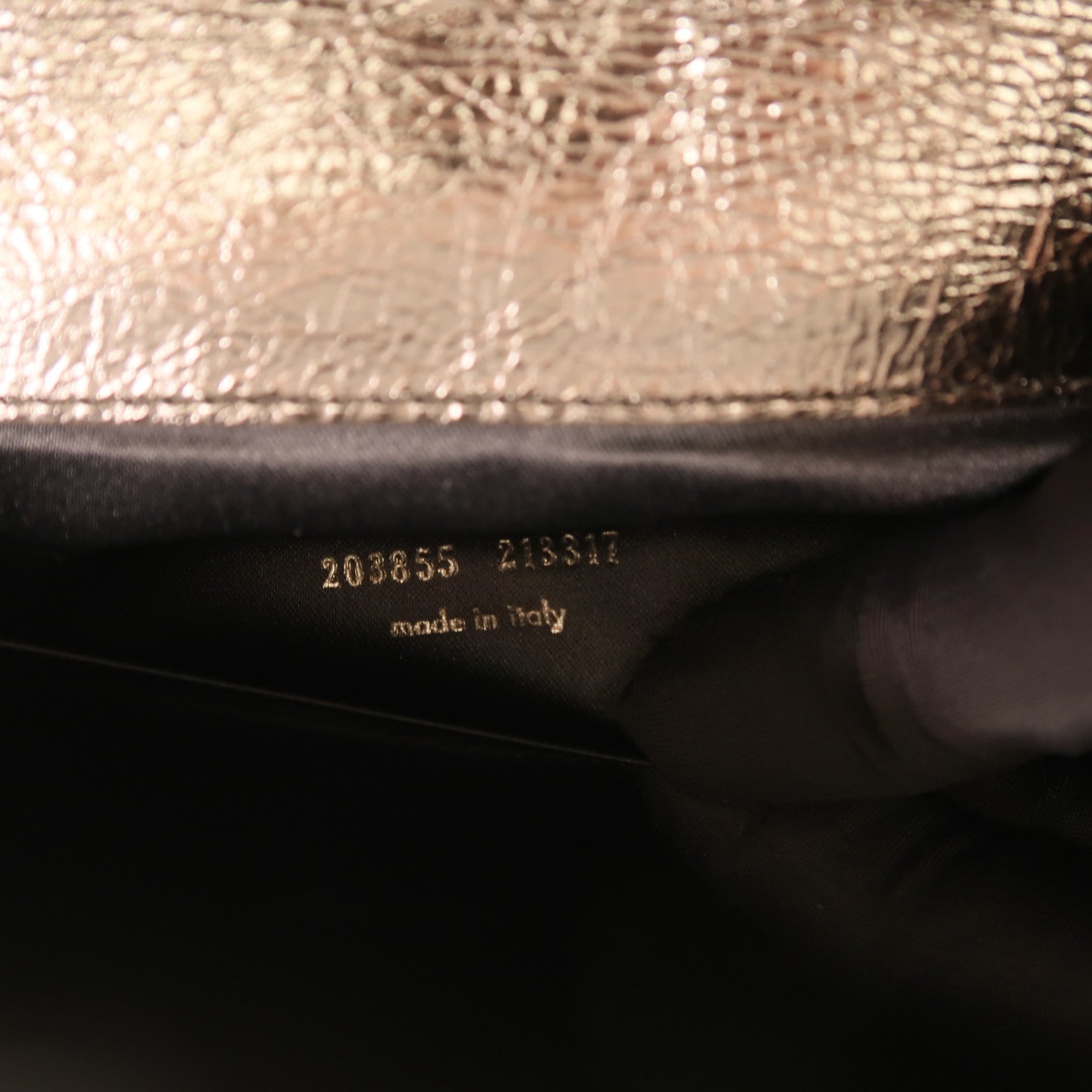 YVES SAINT LAURENT 牛皮皮革Clutch銀扣手拿包