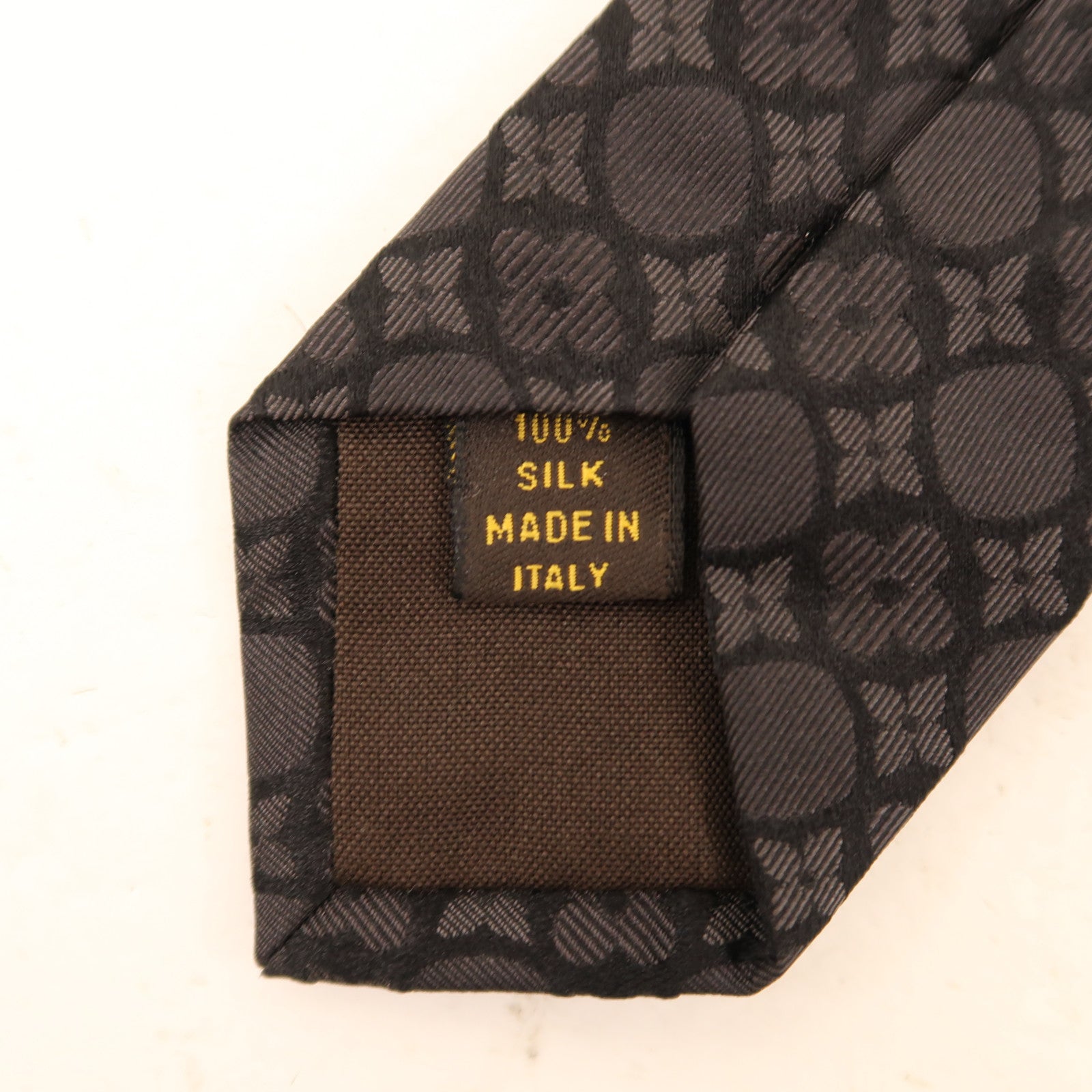 LOUIS VUITTON 絲質Tie領帶黑色