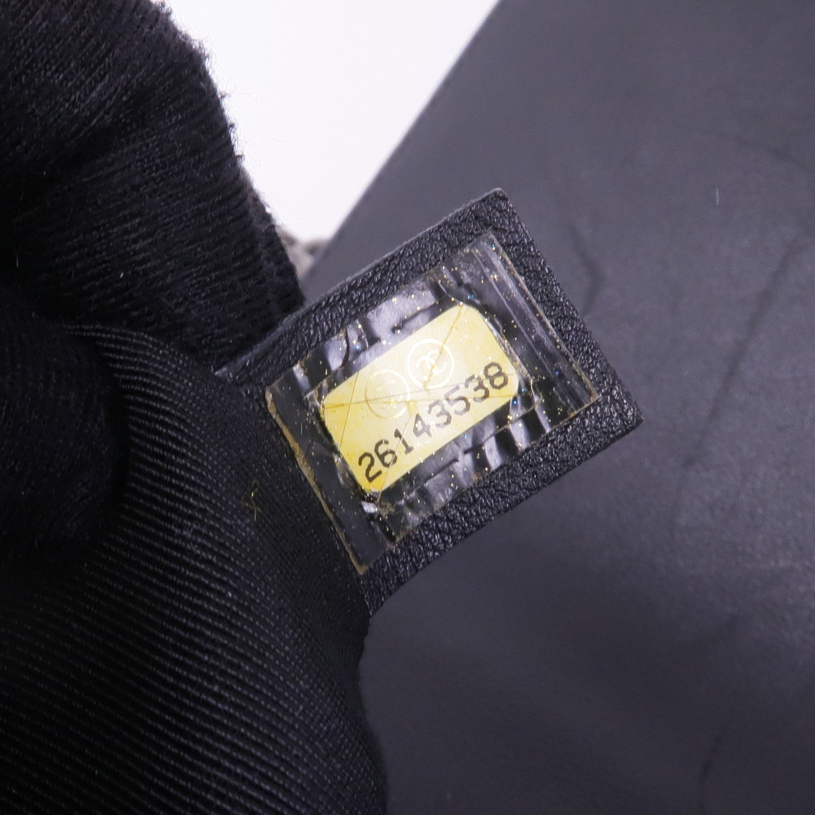 CHANEL 羊皮皮革Boy 28銀扣鏈帶肩背袋