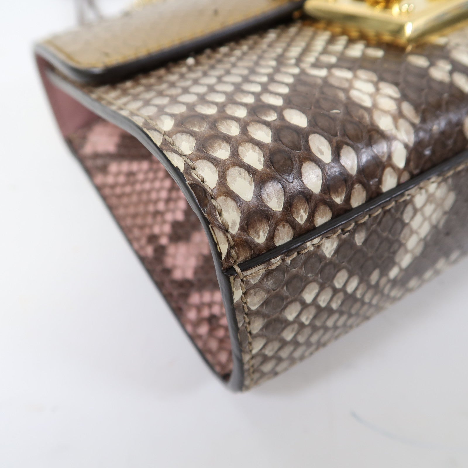 GUCCI 蛇皮皮革Shoulder Bag金扣鏈帶肩背袋金色/啡色/粉紅色