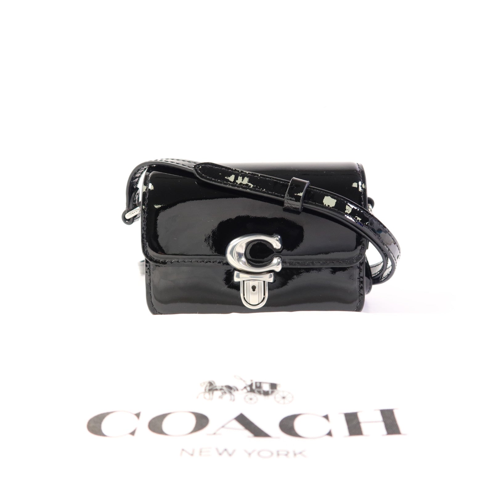 COACH 漆皮皮革Shoulder Bag銀扣肩背袋