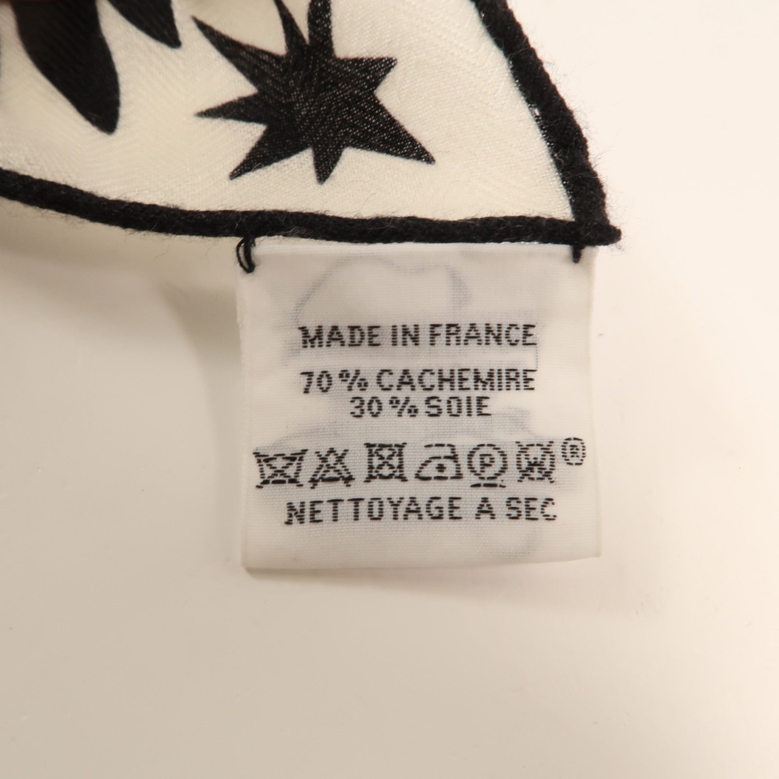 HERMES 羊絨/絲質Scarf圍巾黑色/白色