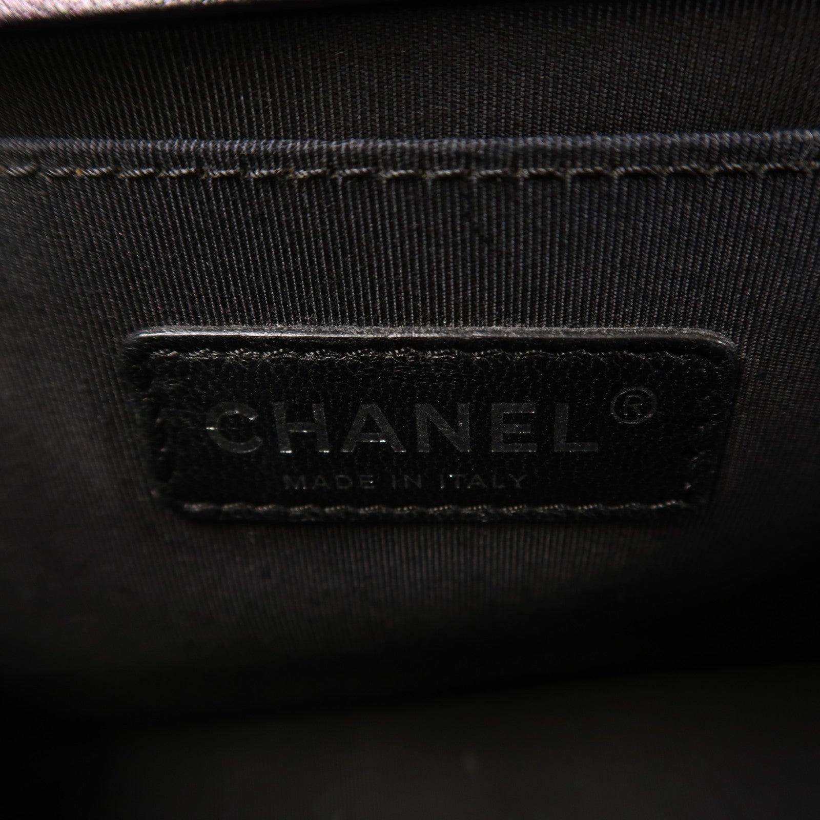 CHANEL 菱格牛皮皮革Boy 25鏈帶肩背袋紫色