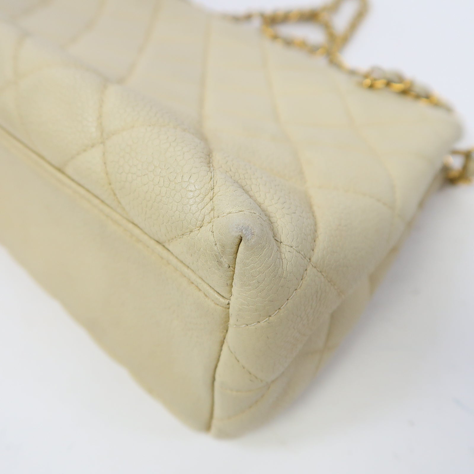 CHANEL 菱格Caviar皮革Chain Shoulder金扣鏈帶肩背袋米色