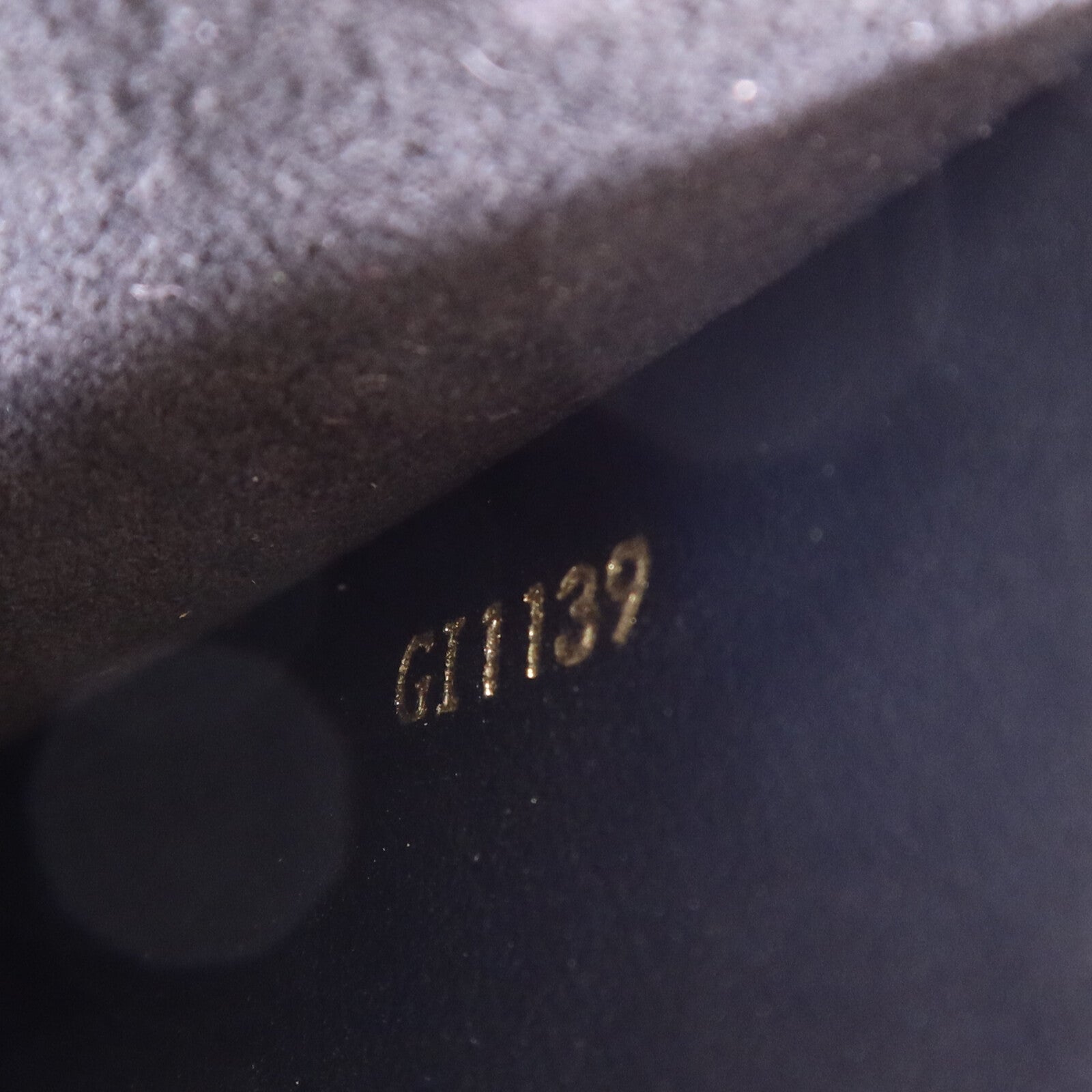 LOUIS VUITTON 【激減優惠】Taurillon Dauphine Bum Bag金扣腰包