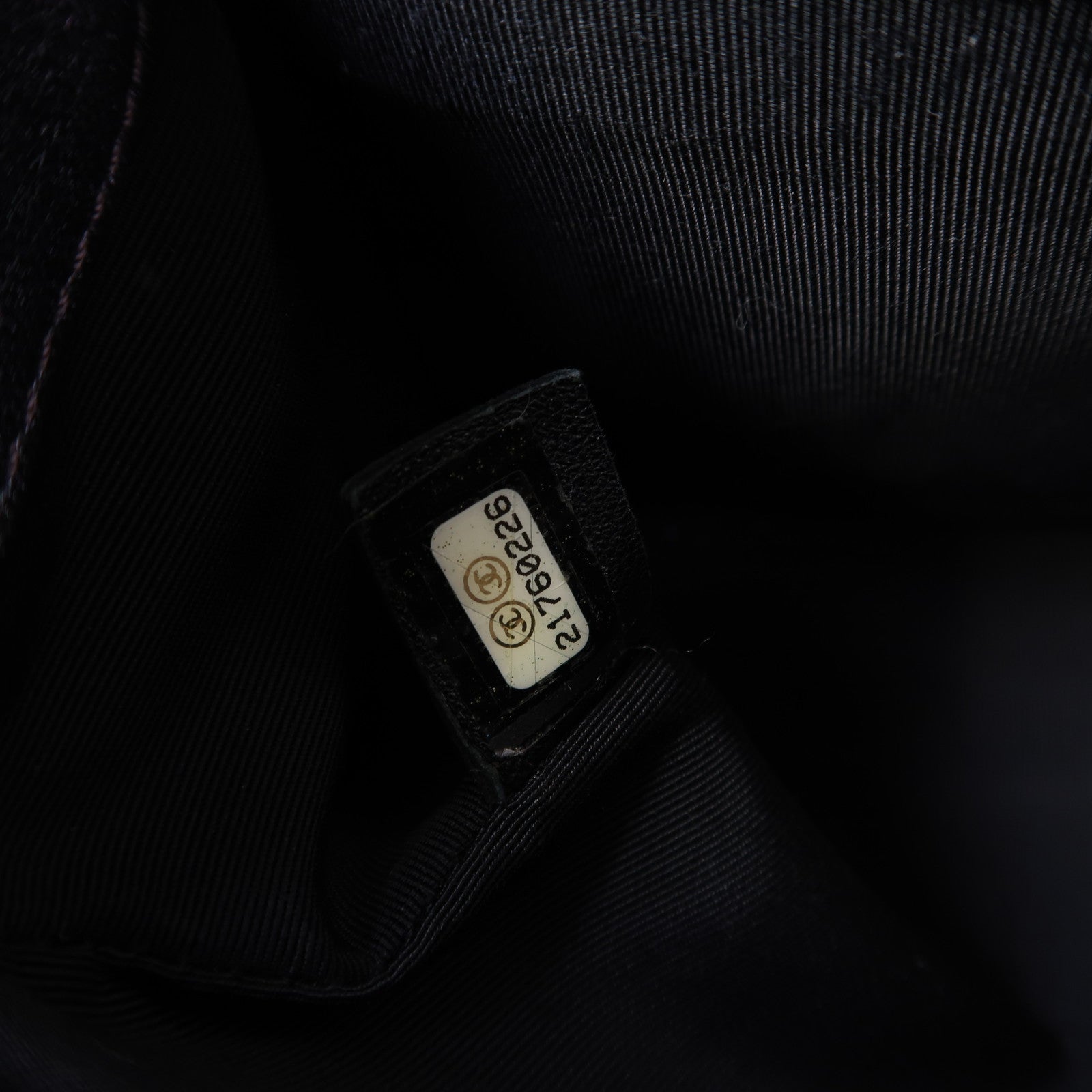 CHANEL 菱格牛皮皮革Boy 25鏈帶肩背袋紫色