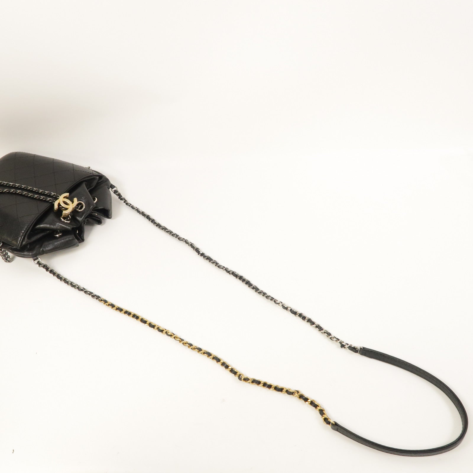 CHANEL 菱格牛皮皮革Chain Shoulder銀扣鏈帶肩背袋黑色