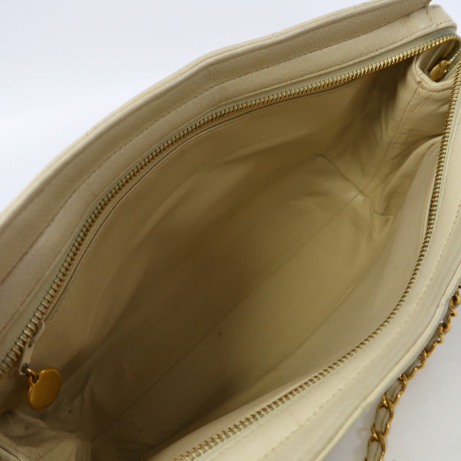 CHANEL 菱格Caviar皮革Chain Shoulder金扣鏈帶肩背袋米色