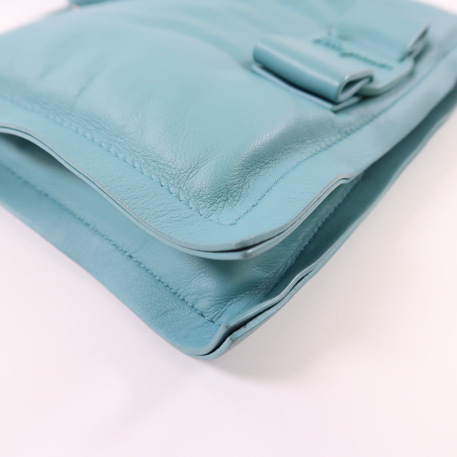 Salvatore Ferragamo 牛皮皮革Shoulder Bag銀扣肩背袋藍色