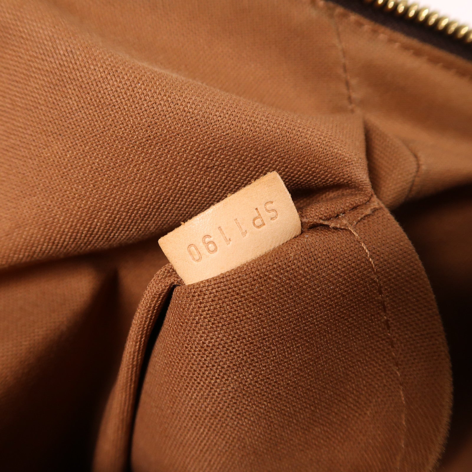 LOUIS VUITTON 【激減優惠】Monogram Tivoli GM金扣肩背袋