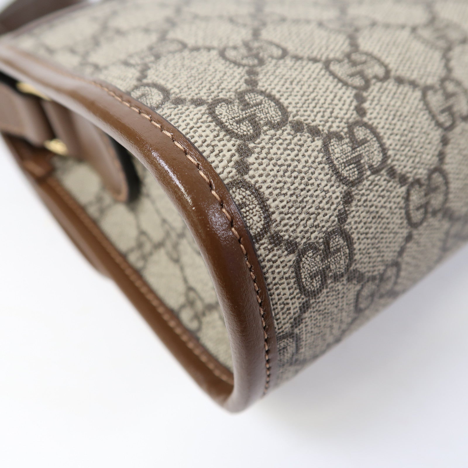 GUCCI 塗層帆布GG Supreme Interlocking金扣肩背袋啡色