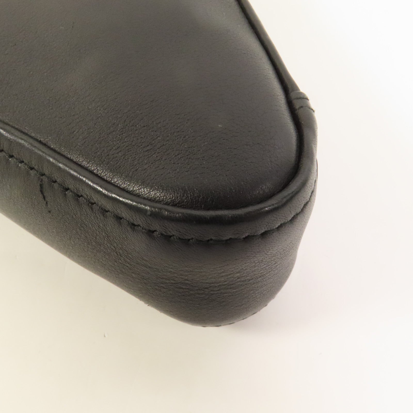 BALENCIAGA 【激減優惠】牛皮皮革Triangle Clutch手拿包
