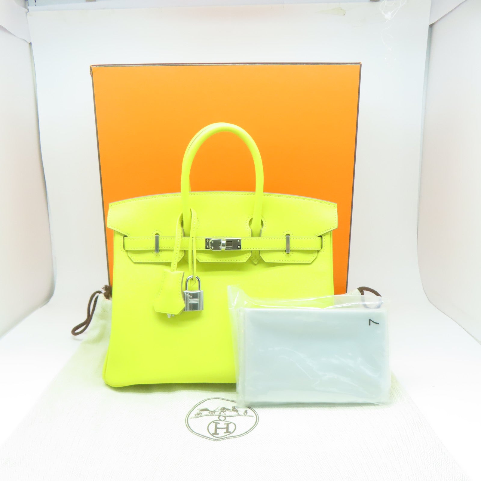 HERMES 【清倉大減價】Swift皮革Birkin 25銀扣手挽袋Lime黃色