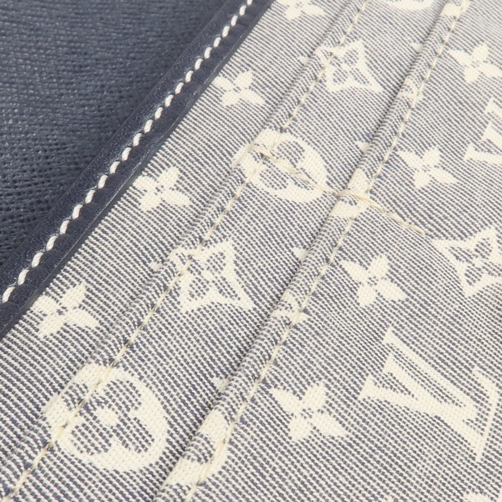 LOUIS VUITTON Monogram Idylle Portefeuille Sarah長錢包