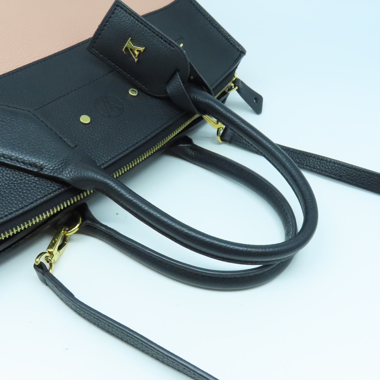 LOUIS VUITTON 【清倉大減價】牛皮皮革City Steamer MM金扣手挽肩背兩用袋粉紅色/黑色