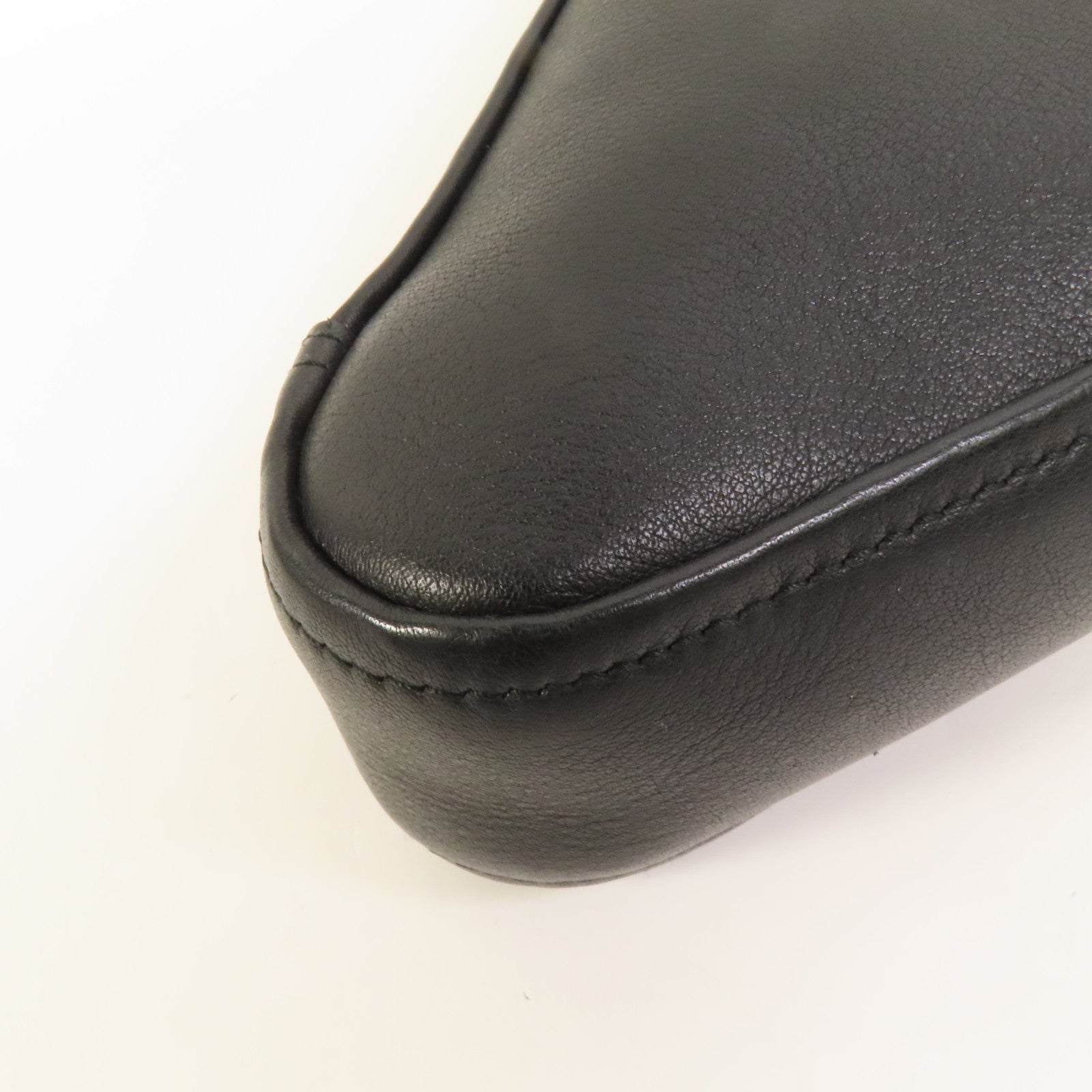 BALENCIAGA 【激減優惠】牛皮皮革Triangle Clutch手拿包