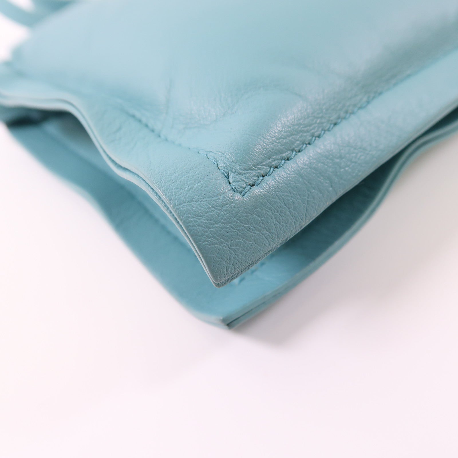 Salvatore Ferragamo 【激減優惠】牛皮皮革Shoulder Bag銀扣肩背袋藍色