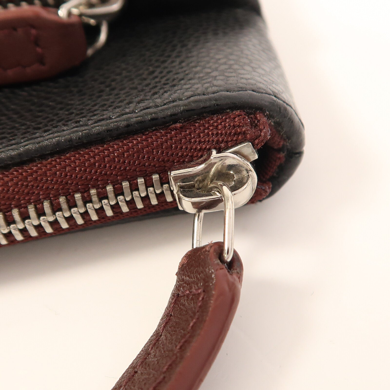 CHANEL 牛皮皮革Clutch Bag銀扣手拿包