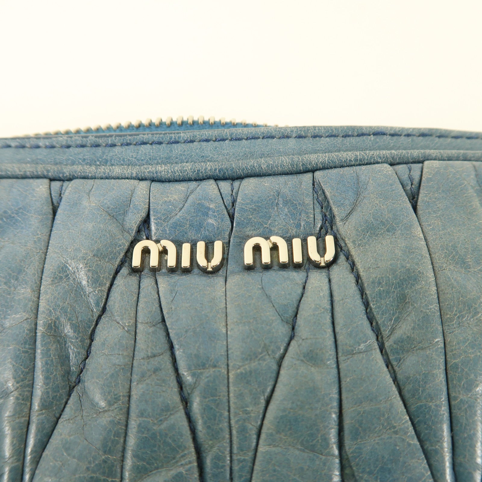 Miu Miu 【激減優惠】牛皮皮革Shoulder Bag銀扣肩背袋